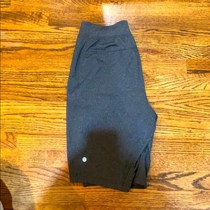 Men’s large lululemon shorts